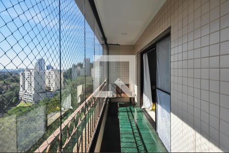 Varanda de apartamento para alugar com 4 quartos, 150m² em Jardim Monte Kemel, São Paulo