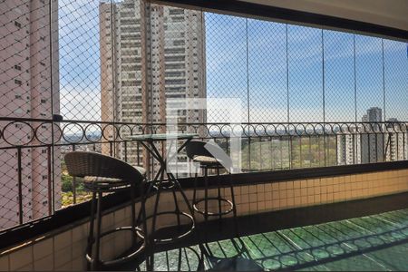 Varanda de apartamento à venda com 4 quartos, 150m² em Jardim Monte Kemel, São Paulo