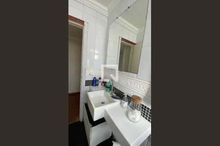 Banheiro do Quarto 1 de apartamento à venda com 5 quartos, 230m² em Santa Lúcia, Belo Horizonte