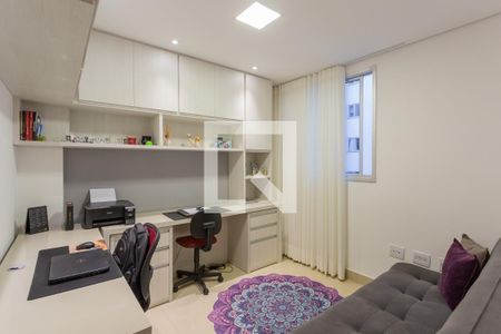 Quarto de apartamento à venda com 2 quartos, 62m² em União, Belo Horizonte