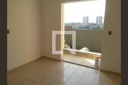 Casa à venda com 3 quartos, 125m² em Vila Romero, São Paulo