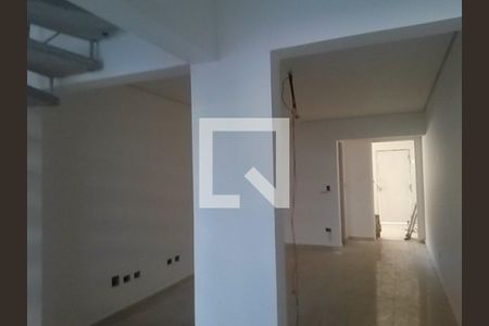 Casa à venda com 3 quartos, 125m² em Vila Romero, São Paulo