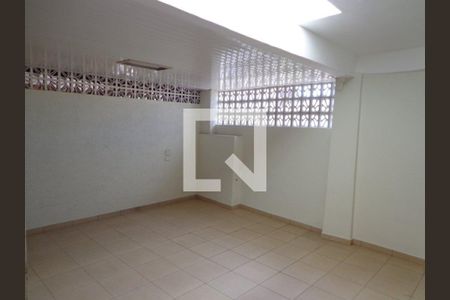 Casa à venda com 3 quartos, 110m² em Vila Bela Vista (Zona Norte), São Paulo