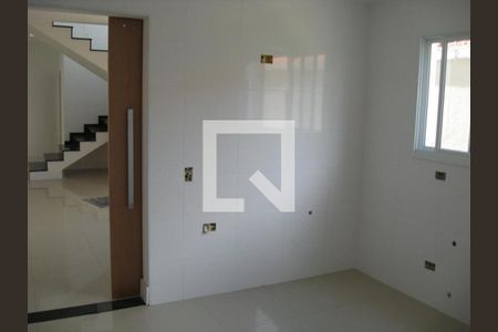 Casa à venda com 3 quartos, 240m² em Vila Rosalia, Guarulhos