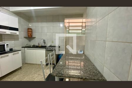 Cozinha de apartamento à venda com 3 quartos, 75m² em Prado, Belo Horizonte