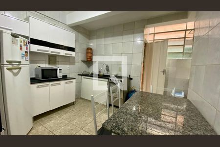 Cozinha de apartamento à venda com 3 quartos, 75m² em Prado, Belo Horizonte