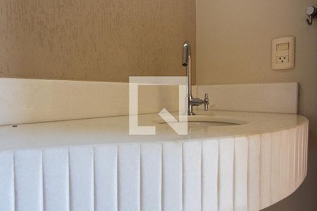 LAVABO de casa de condomínio à venda com 3 quartos, 469m² em Loteamento Alphaville Campinas, Campinas