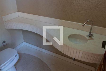 LAVABO de casa de condomínio à venda com 3 quartos, 469m² em Loteamento Alphaville Campinas, Campinas