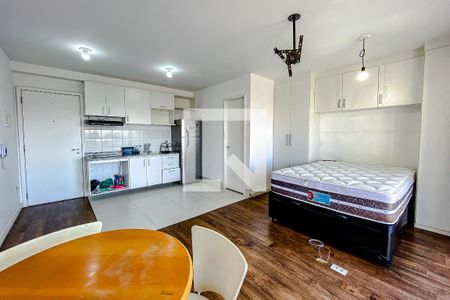 Sala/Quarto de kitnet/studio à venda com 1 quarto, 35m² em Cambuci, São Paulo