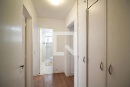 Corredor de apartamento à venda com 3 quartos, 95m² em Vila Nova Conceição, São Paulo