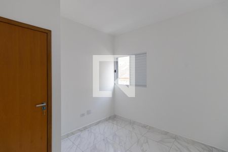 Quarto 1 de apartamento para alugar com 2 quartos, 48m² em Vila Nivi, São Paulo