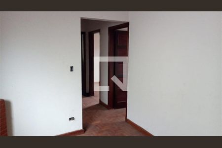 Casa à venda com 3 quartos, 200m² em Cidade Vargas, São Paulo