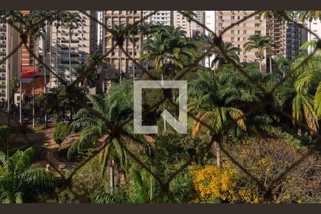 Vista da Sala de apartamento à venda com 2 quartos, 128m² em Centro, Campinas