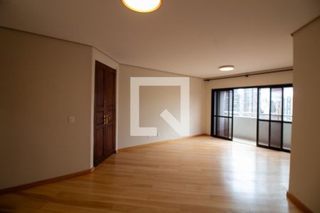 Sala de apartamento para alugar com 3 quartos, 120m² em Santo Amaro, São Paulo