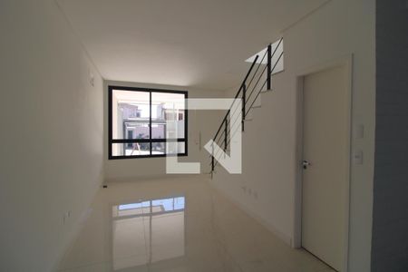 Casa à venda com 114m², 3 quartos e 2 vagasSala