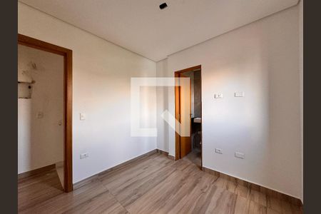 Suite 1 de casa à venda com 2 quartos, 96m² em Vila Eldizia, Santo André