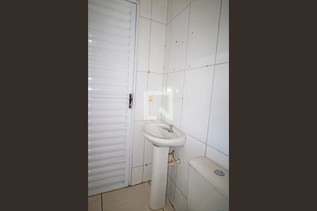 Banheiro de apartamento para alugar com 2 quartos, 48m² em Vila Nivi, São Paulo