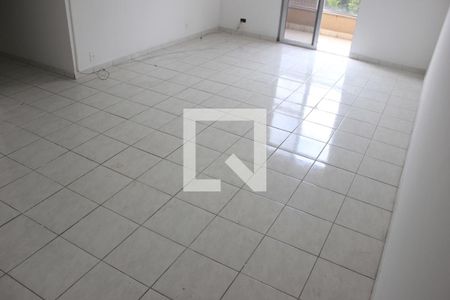 Sala de apartamento para alugar com 3 quartos, 70m² em Jardim Vila Galvao, Guarulhos