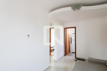 Sala de apartamento à venda com 2 quartos, 75m² em Santa Terezinha, Belo Horizonte