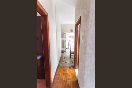 Corredor de apartamento à venda com 3 quartos, 71m² em Colégio Batista, Belo Horizonte