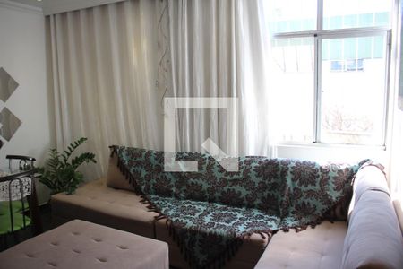 Sala de apartamento à venda com 2 quartos, 50m² em Jardim Riacho das Pedras, Contagem