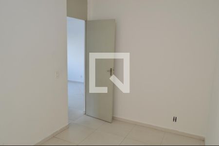 Quarto 1 de apartamento para alugar com 2 quartos, 51m² em Taquara, Rio de Janeiro