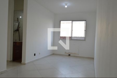 Sala de apartamento para alugar com 2 quartos, 51m² em Taquara, Rio de Janeiro