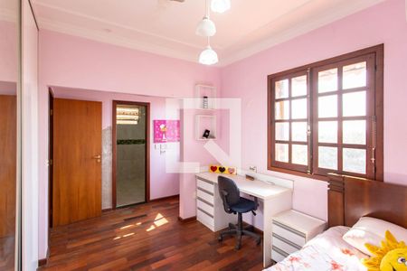 Quarto Suíte 1 de casa à venda com 3 quartos, 240m² em Santa Terezinha, Belo Horizonte