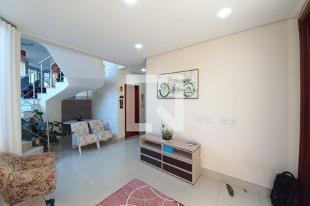 Sala de casa de condomínio à venda com 4 quartos, 450m² em Swiss Park, Campinas