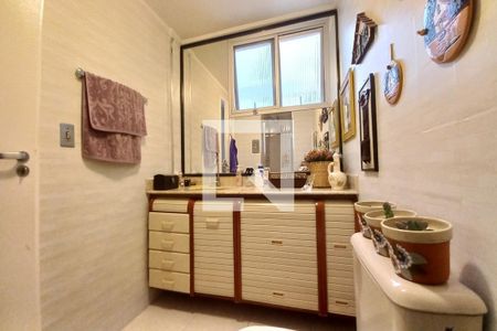 Banheiro de apartamento à venda com 1 quarto, 60m² em Centro, Campinas