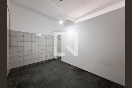 Quarto 2 de casa para alugar com 2 quartos, 60m² em Vila Santista, São Paulo