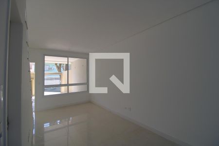 Sala de casa à venda com 3 quartos, 114m² em Cupecê, São Paulo