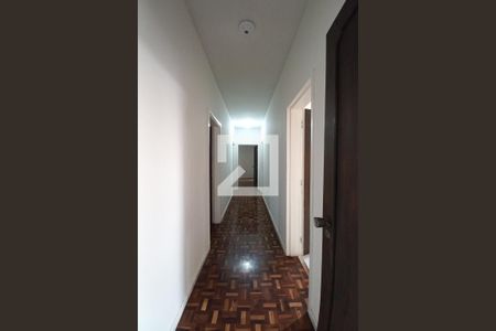 Corredor de apartamento à venda com 3 quartos, 185m² em Centro, Campinas