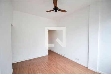 Sala de apartamento para alugar com 3 quartos, 90m² em Grajaú, Rio de Janeiro