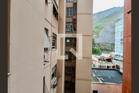 Sala vista de apartamento à venda com 4 quartos, 105m² em Copacabana, Rio de Janeiro