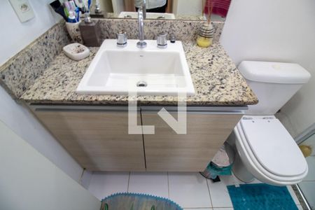 Apartamento à venda com 79m², 2 quartos e 1 vaga Apartamento à venda com 79m², 2 quartos e 1 vagaBanheiro