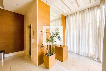 Apartamento à venda com 79m², 2 quartos e 1 vaga Apartamento à venda com 79m², 2 quartos e 1 vagaHall Social