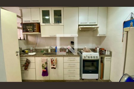 Cozinha de apartamento à venda com 3 quartos, 152m² em Santa Lúcia, Belo Horizonte