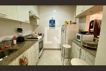 Cozinha de apartamento à venda com 3 quartos, 152m² em Santa Lúcia, Belo Horizonte