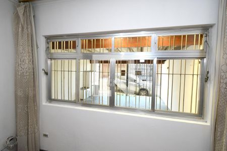 Sala de casa à venda com 4 quartos, 140m² em Jardim Ernestina, São Paulo