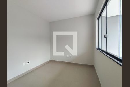 Casa à venda com 77m², 2 quartos e 1 vaga Casa à venda com 77m², 2 quartos e 1 vagaQuarto 2