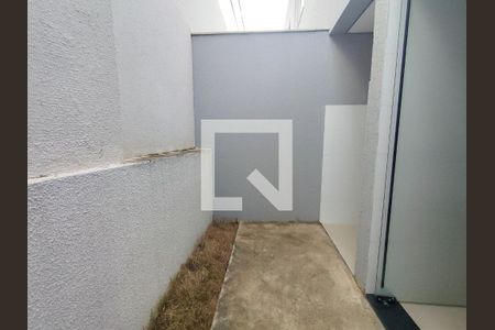 Área externa de casa à venda com 2 quartos, 77m² em Ipiranga, Belo Horizonte