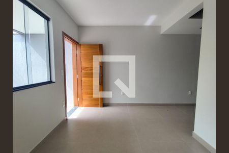 Sala de casa à venda com 2 quartos, 77m² em Ipiranga, Belo Horizonte