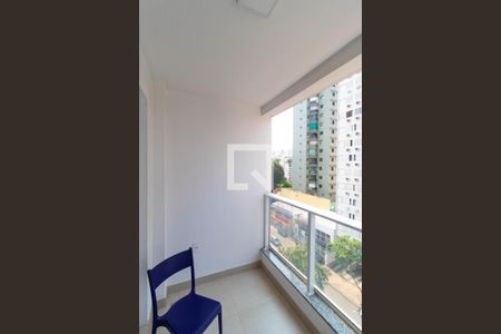 Sacada de kitnet/studio para alugar com 1 quarto, 40m² em Vila Itapura, Campinas