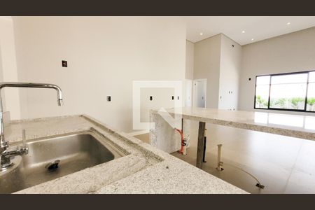 Sala de casa de condomínio à venda com 4 quartos, 280m² em Residencial Parque dos Alecrins, Campinas