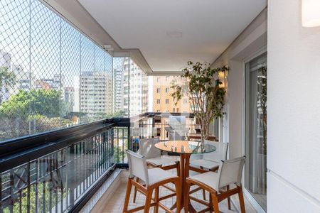 Apartamento à venda com 4 quartos, 300m² em Vila Nova, São Paulo