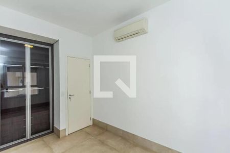 Apartamento à venda com 2 quartos, 112m² em Moema, São Paulo