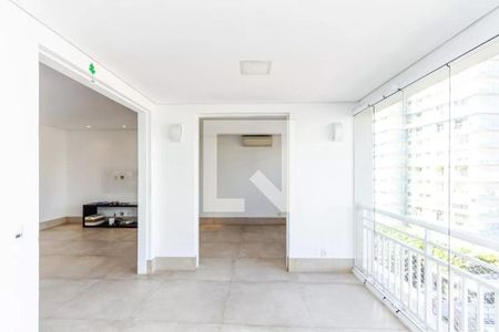 Apartamento à venda com 2 quartos, 112m² em Moema, São Paulo