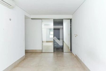 Apartamento à venda com 2 quartos, 112m² em Moema, São Paulo