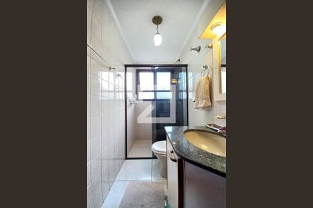 Banheiro de apartamento à venda com 3 quartos, 87m² em Vila Nova, Campinas